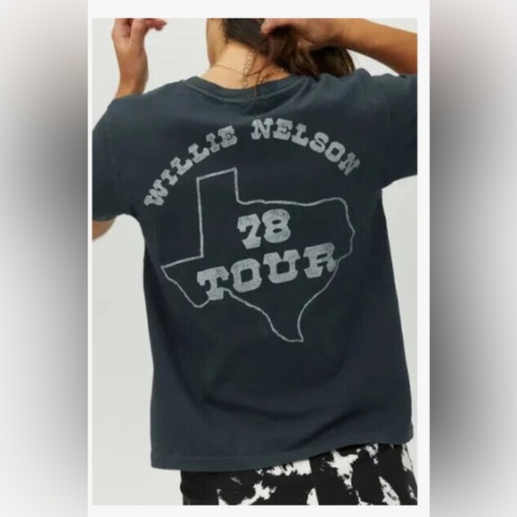 Daydreamer Tops - Daydreamer Willie Nelson Blue Gray Relaxed Graphic Tee Texas ‘78. Women sz M